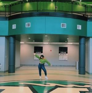 Meet your Posher, Costanza